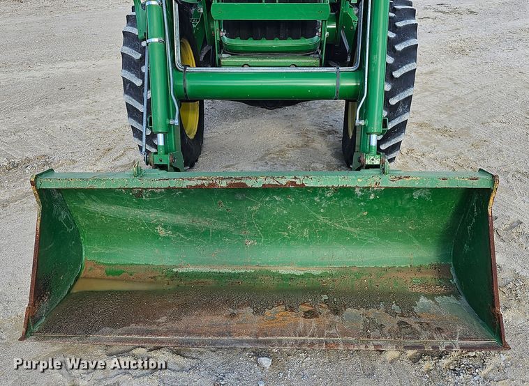 image for item KG9525 2006 John Deere 5425  MFWD tractor