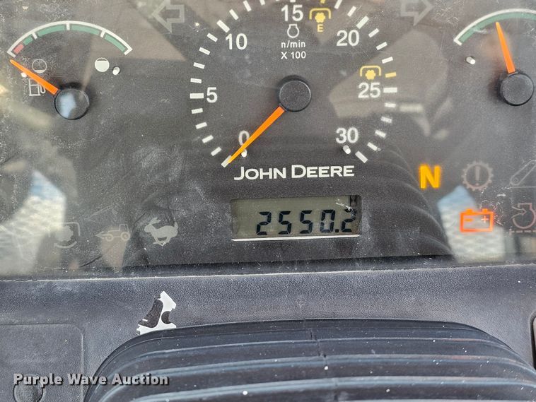 image for item KG9525 2006 John Deere 5425  MFWD tractor