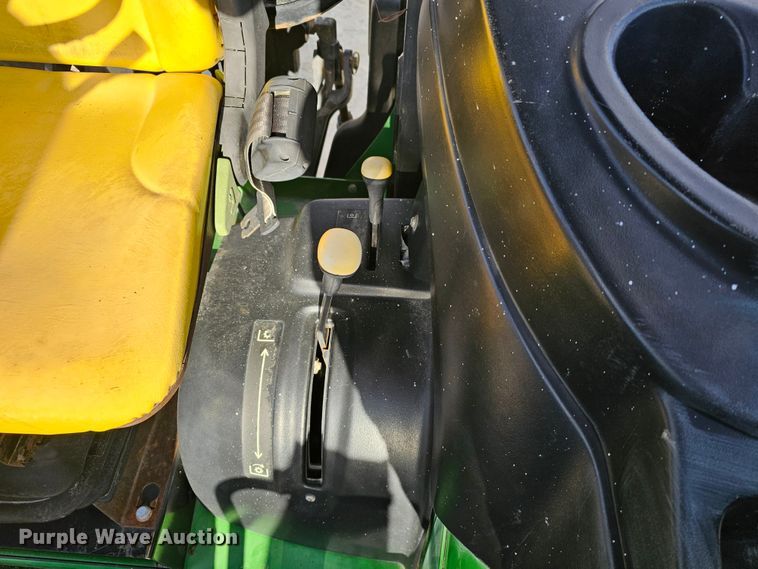 image for item KG9525 2006 John Deere 5425  MFWD tractor