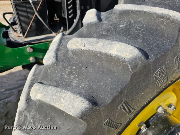 image for item KG9525 2006 John Deere 5425  MFWD tractor