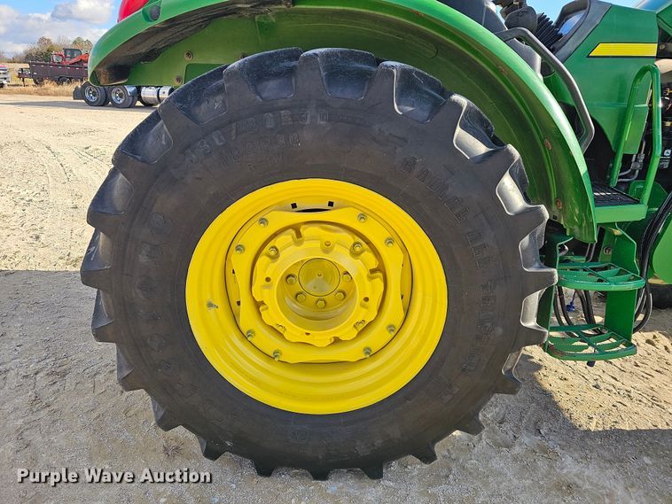 image for item KG9525 2006 John Deere 5425  MFWD tractor