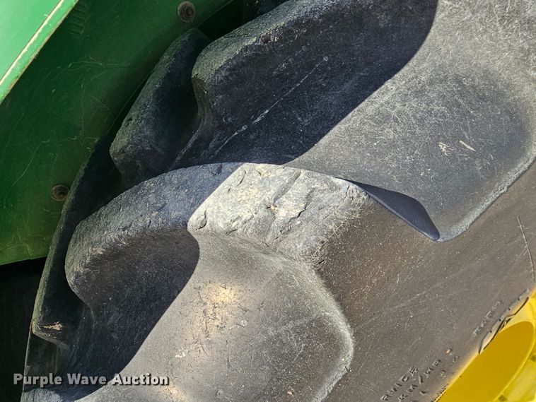 image for item KG9525 2006 John Deere 5425  MFWD tractor