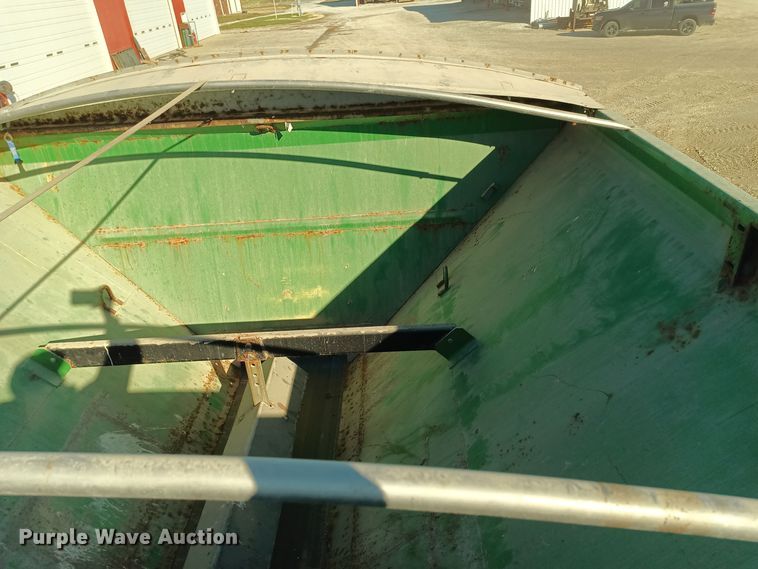 image for item KG9546 2014 John Deere 4940  applicator