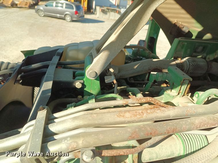 image for item KG9546 2014 John Deere 4940  applicator