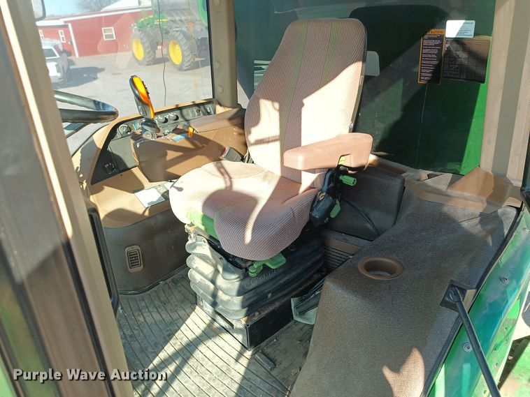 image for item KG9546 2014 John Deere 4940  applicator