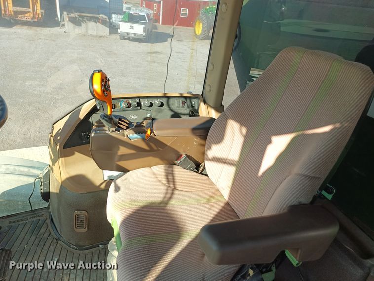 image for item KG9546 2014 John Deere 4940  applicator