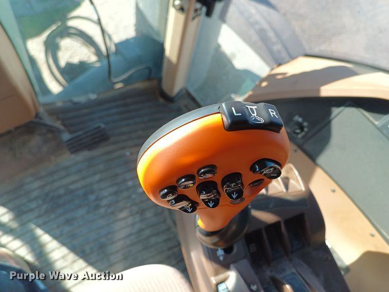 image for item KG9546 2014 John Deere 4940  applicator