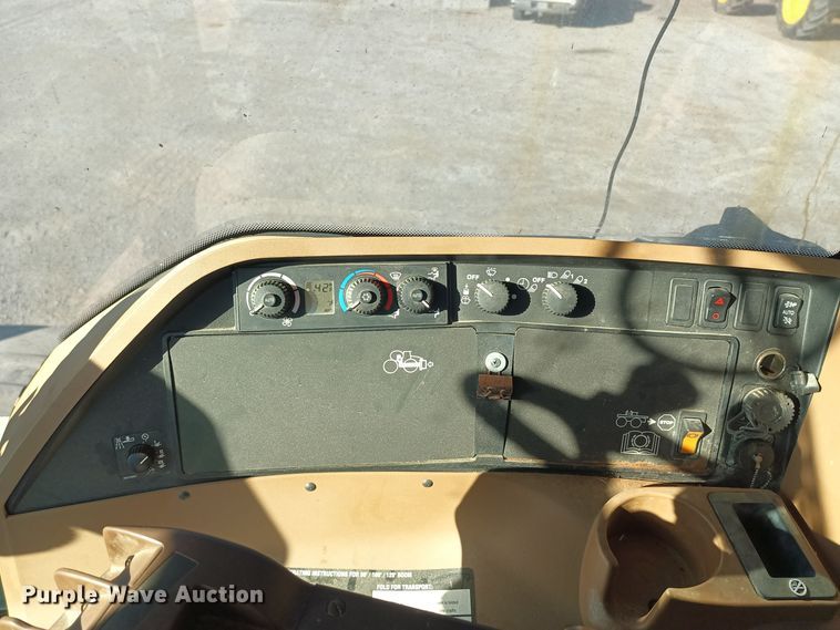 image for item KG9546 2014 John Deere 4940  applicator