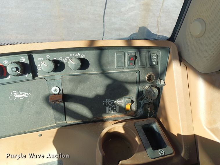 image for item KG9546 2014 John Deere 4940  applicator