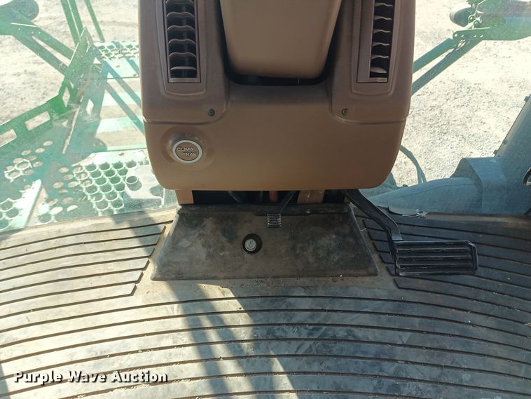 image for item KG9546 2014 John Deere 4940  applicator