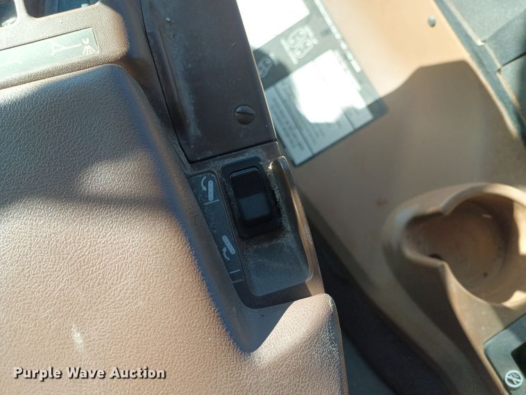 image for item KG9546 2014 John Deere 4940  applicator