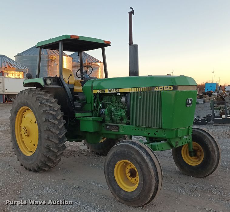 image for item KG9549 1985 John Deere 4050  tractor