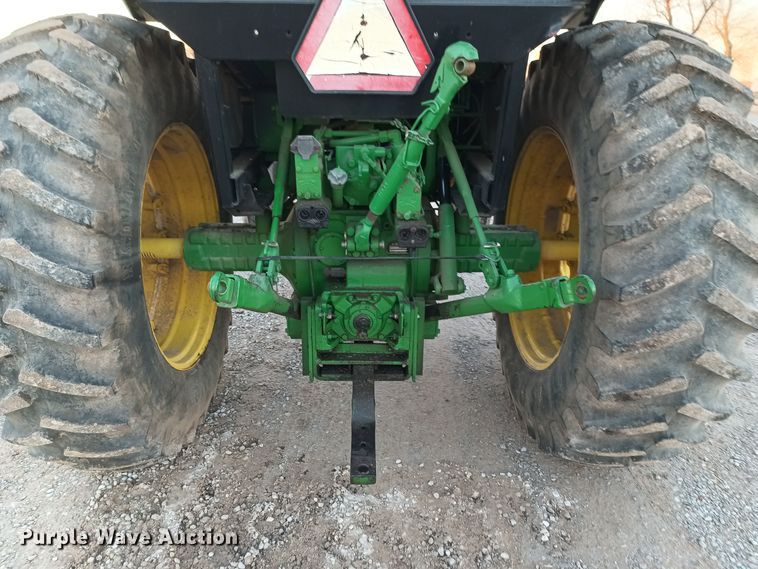 image for item KG9549 1985 John Deere 4050  tractor