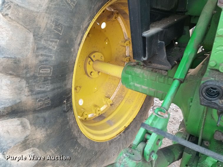 image for item KG9549 1985 John Deere 4050  tractor