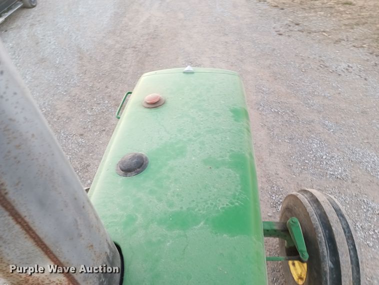 image for item KG9549 1985 John Deere 4050  tractor