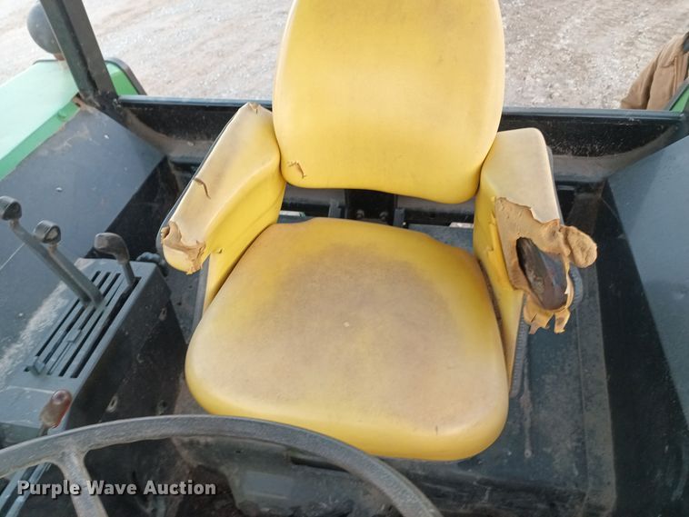 image for item KG9549 1985 John Deere 4050  tractor