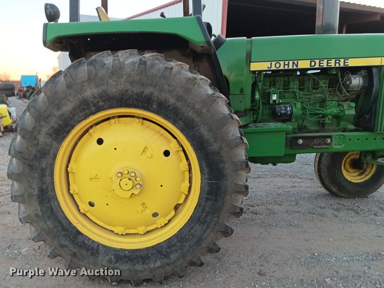 image for item KG9549 1985 John Deere 4050  tractor
