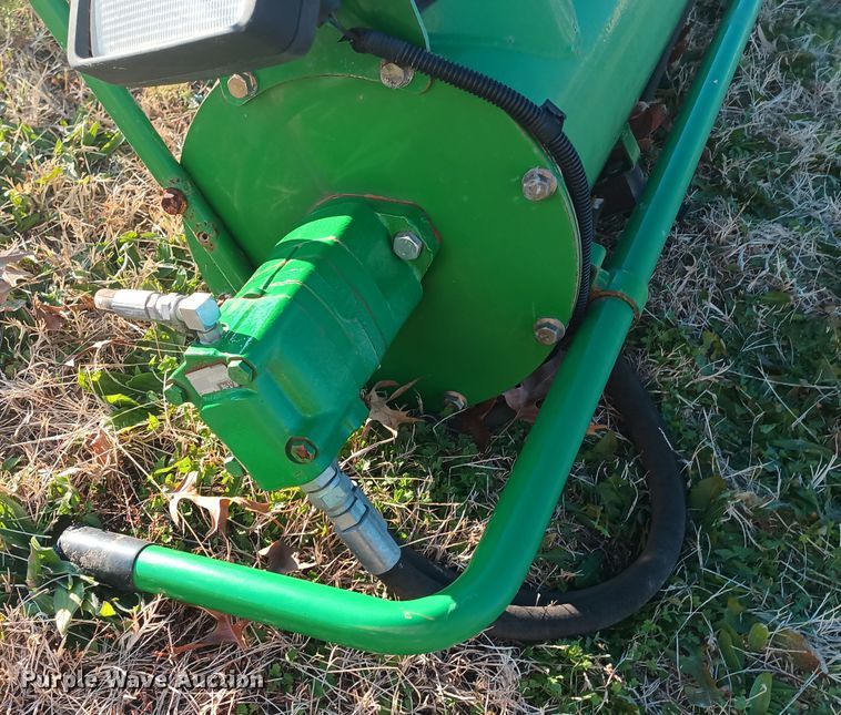 image for item KG9558 John Deere 1910  auger