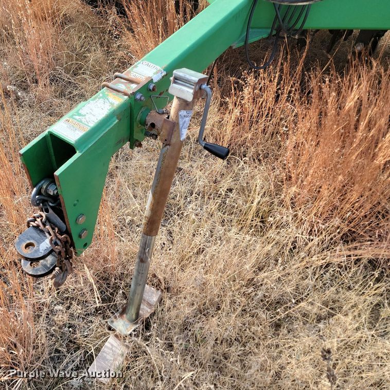 image for item KT9977 Great Plains 1006NT Solid Stand  no-till grain drill