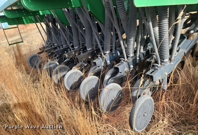 image for item KT9977 Great Plains 1006NT Solid Stand  no-till grain drill
