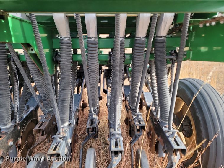 image for item KT9977 Great Plains 1006NT Solid Stand  no-till grain drill