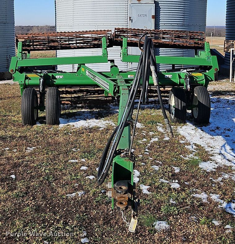 image for item LB9624 Unverferth Rolling Harrow 220  rolling harrow