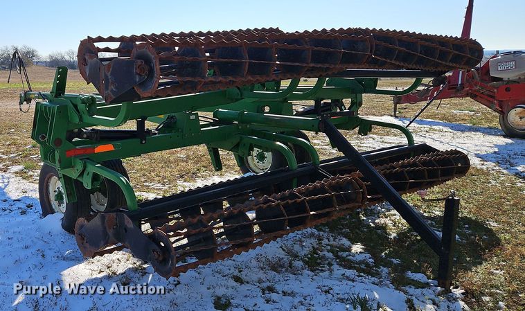 image for item LB9624 Unverferth Rolling Harrow 220  rolling harrow