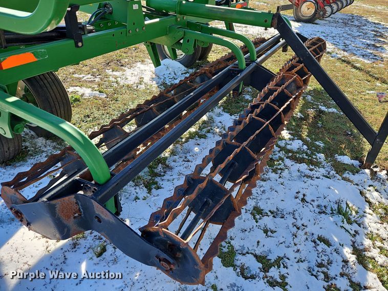 image for item LB9624 Unverferth Rolling Harrow 220  rolling harrow