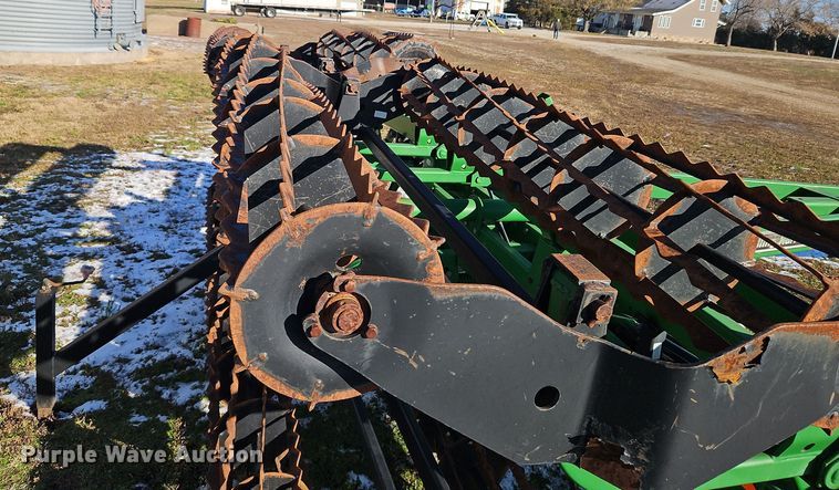 image for item LB9624 Unverferth Rolling Harrow 220  rolling harrow