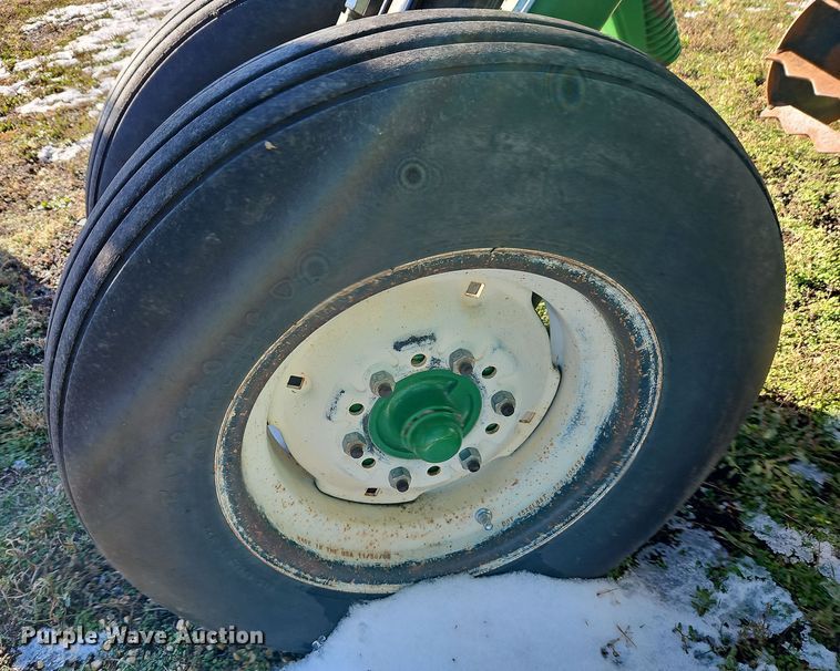 image for item LB9624 Unverferth Rolling Harrow 220  rolling harrow