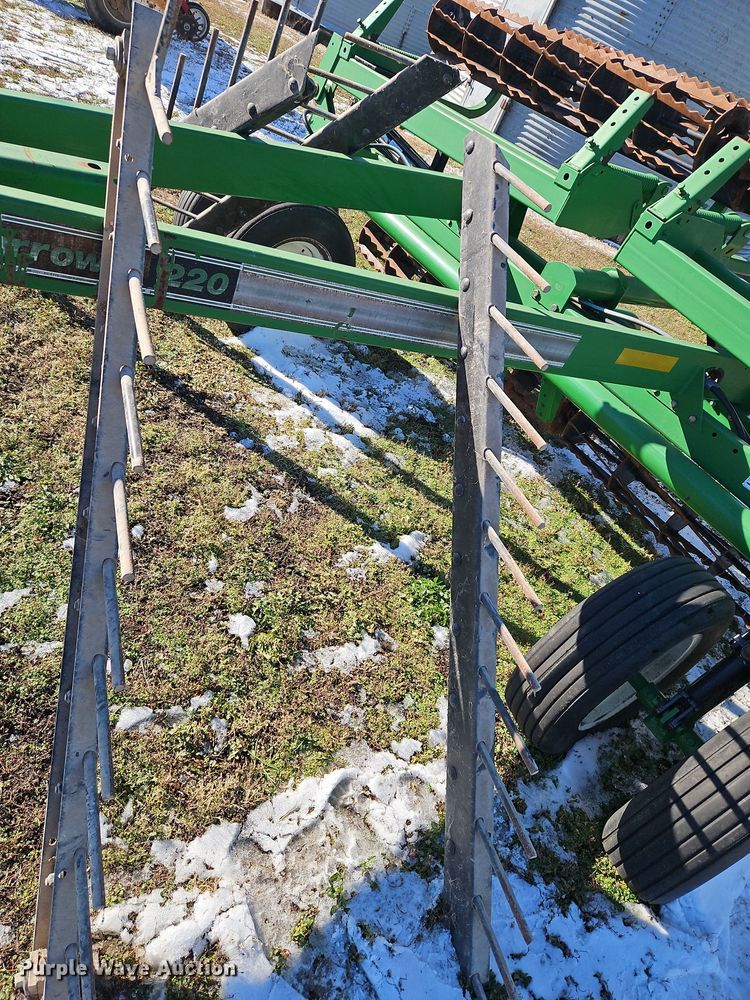 image for item LB9624 Unverferth Rolling Harrow 220  rolling harrow