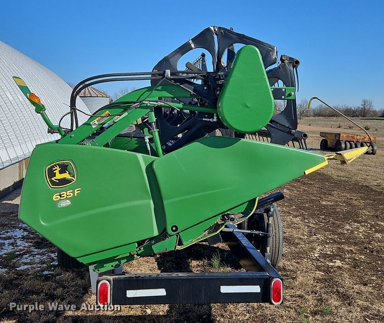 image for item LB9628 2011 John Deere 635F  flex head