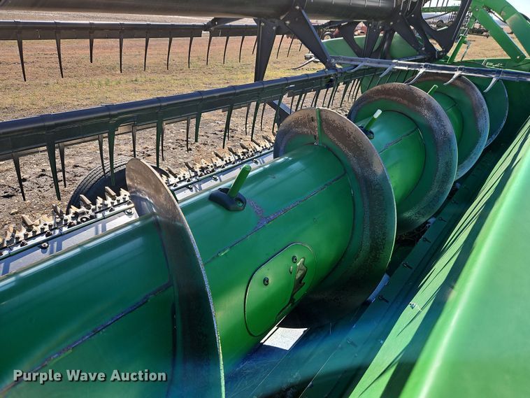 image for item LB9628 2011 John Deere 635F  flex head