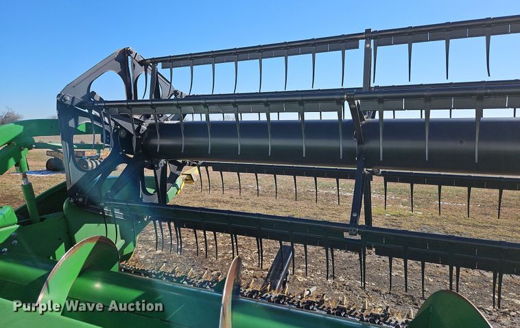 image for item LB9628 2011 John Deere 635F  flex head