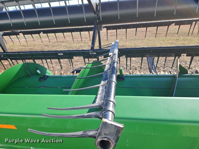 image for item LB9628 2011 John Deere 635F  flex head