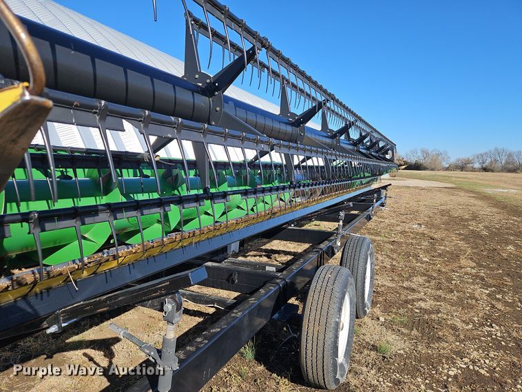 image for item LB9628 2011 John Deere 635F  flex head