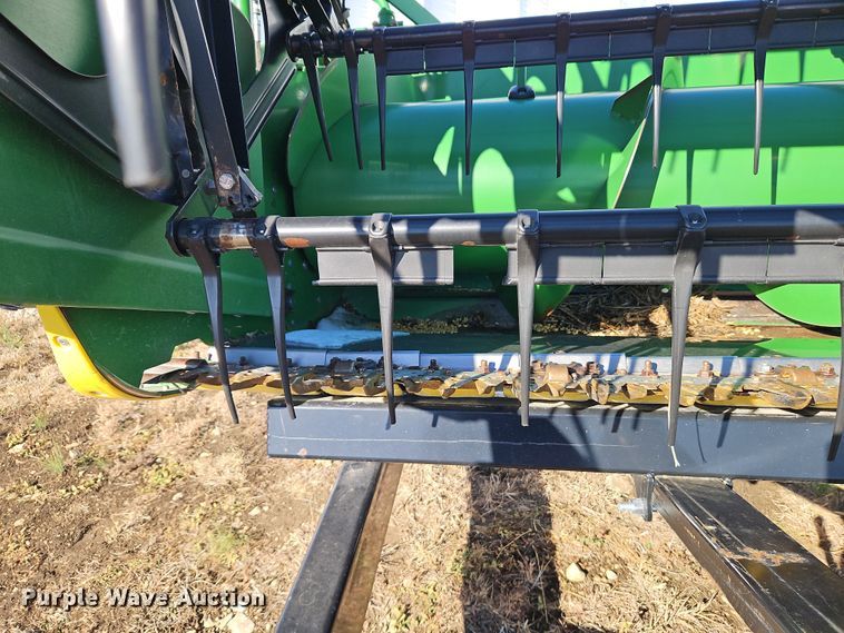 image for item LB9628 2011 John Deere 635F  flex head