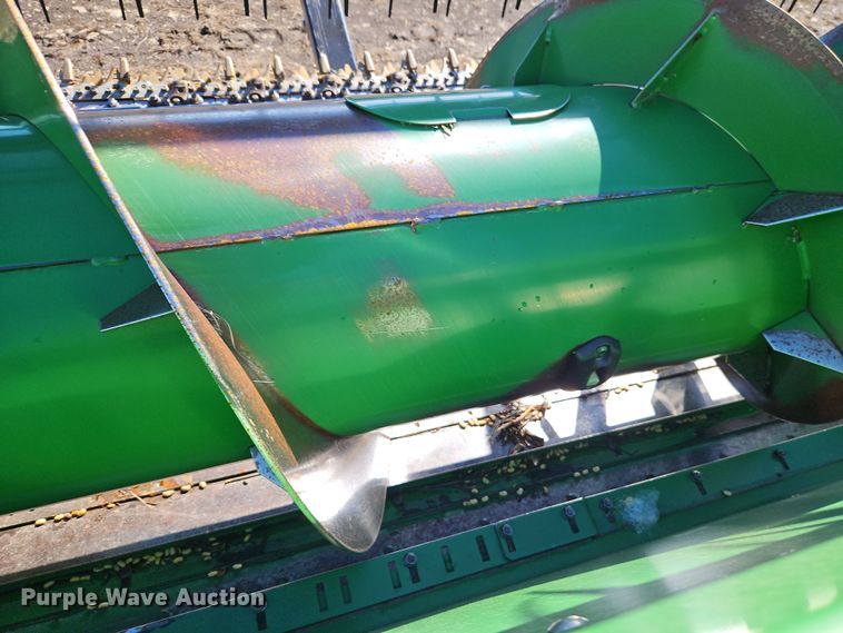 image for item LB9628 2011 John Deere 635F  flex head