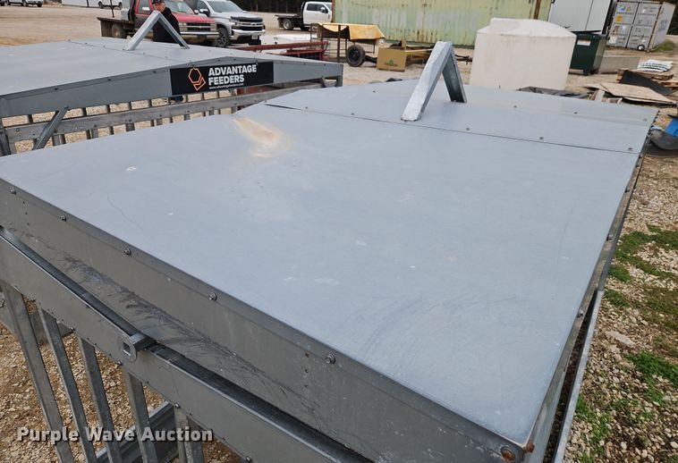 image for item LB9640 (2) Advantage Feeders sliding gate hay feeders