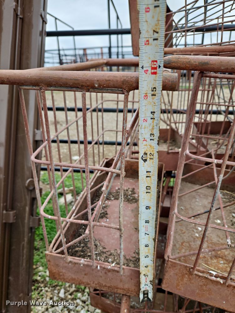 image for item LB9641 Approx. 20 livestock hay feeder