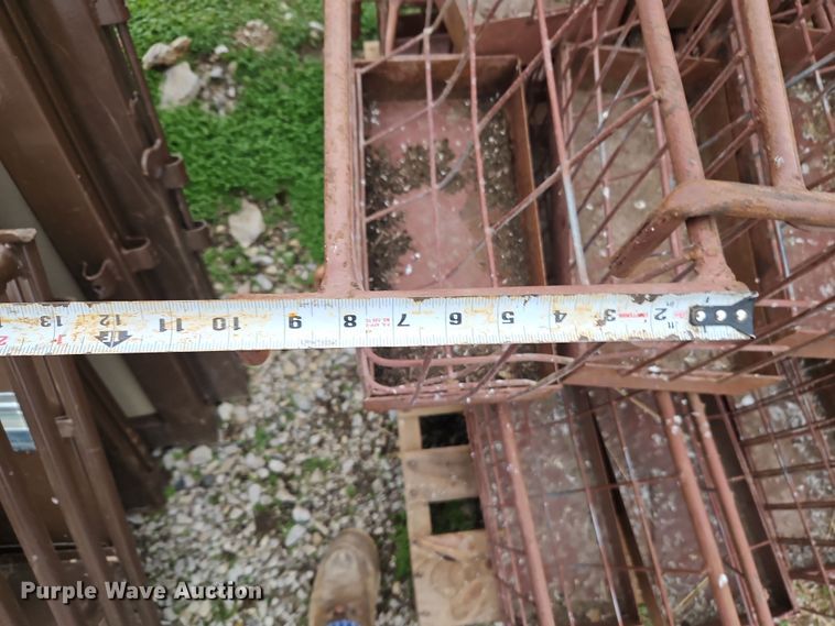 image for item LB9641 Approx. 20 livestock hay feeder