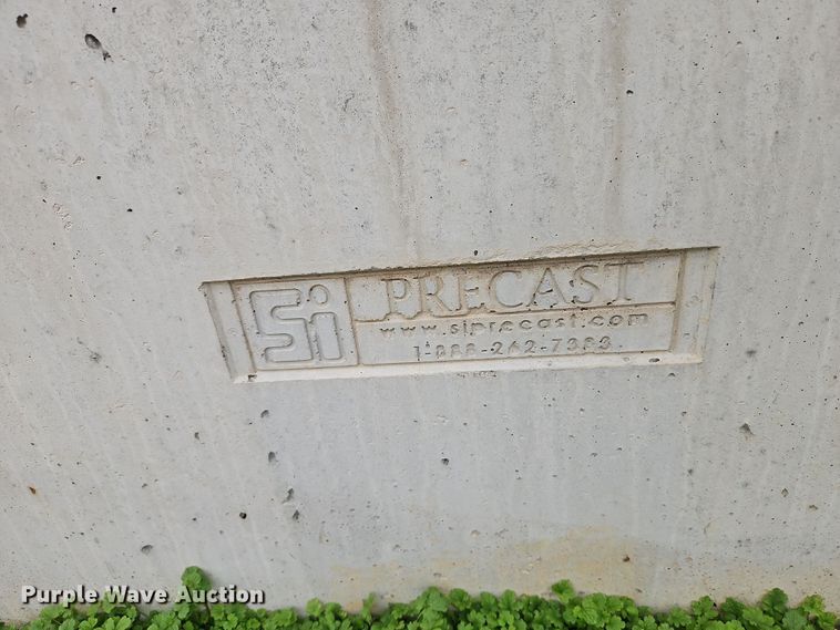 image for item LB9643 (4) concrete stock tank