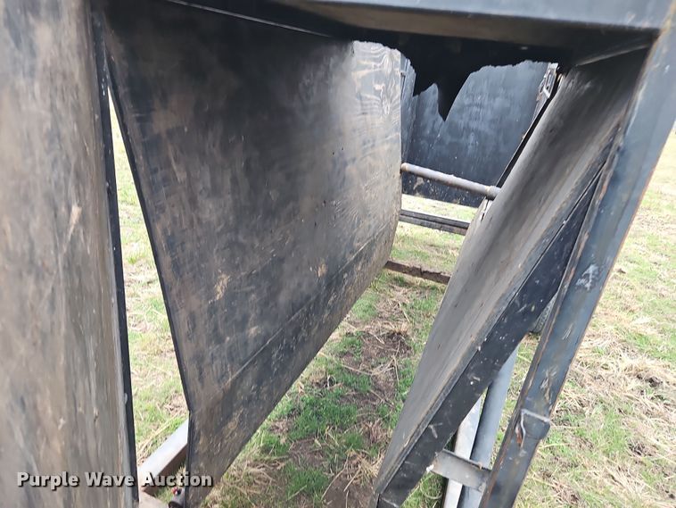 image for item LB9647 Portable chute