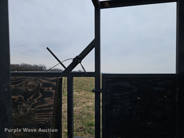 image for item LB9647 Portable chute