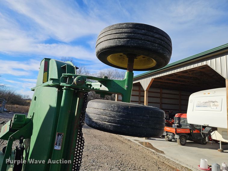 image for item LB9662 John Deere HX20  batwing rotary mower