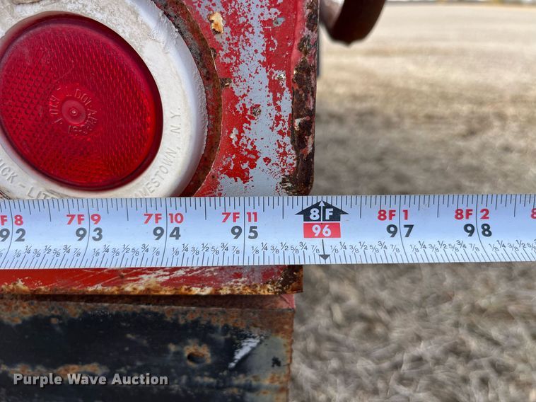 image for item LD9834 1987 Ford FT8000  grain truck