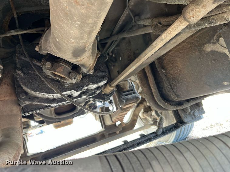 image for item LD9834 1987 Ford FT8000  grain truck