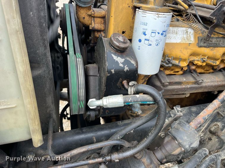 image for item LD9834 1987 Ford FT8000  grain truck