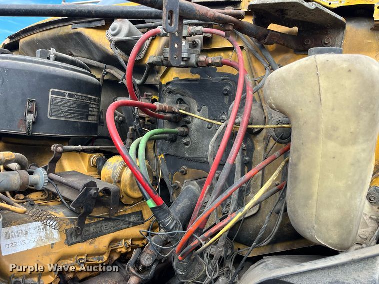 image for item LD9834 1987 Ford FT8000  grain truck