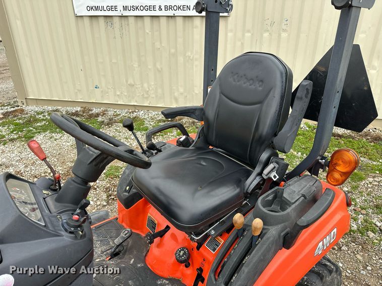 image for item LK9626 Kubota BX2380  MFWD tractor
